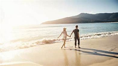 Relationship Tips: Why couples should travel together a few months before marriage, know the reasons and benefits